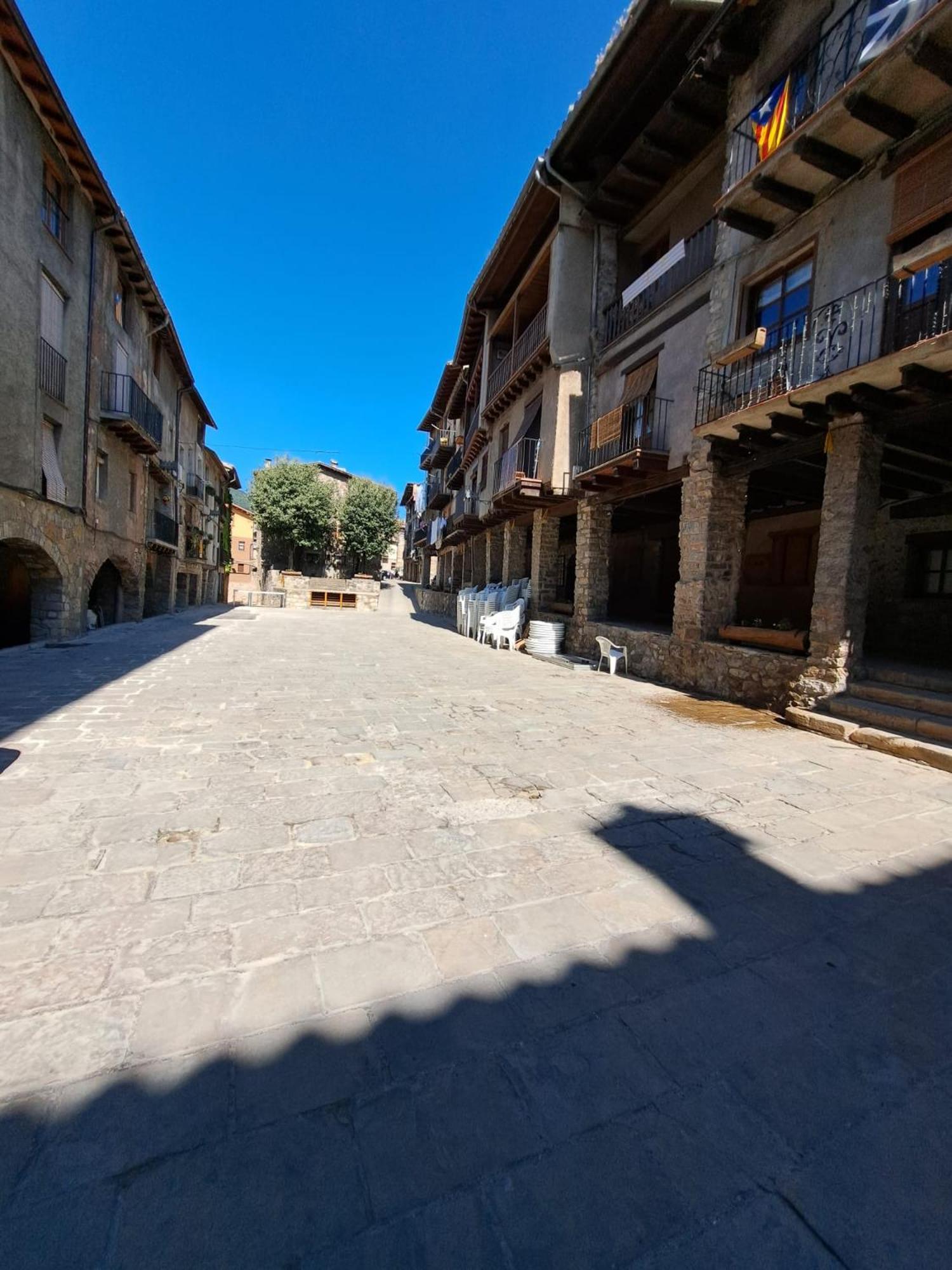 Pis Turistic De 170 M2 A La Placa Porxada De Bagá Zewnętrze zdjęcie